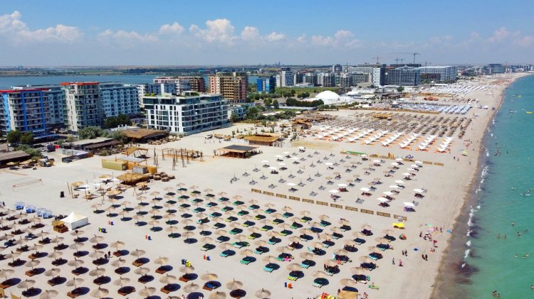 Ministrul Radu Oprea: Plajele trebuie închiriate pentru zece ani.